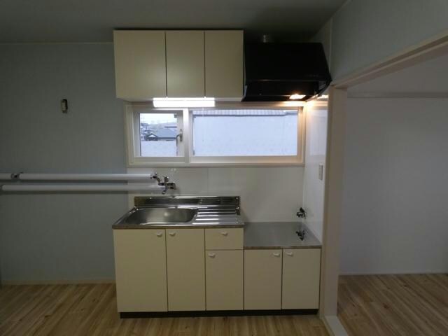 ひまわりハイツ若葉の物件内観写真