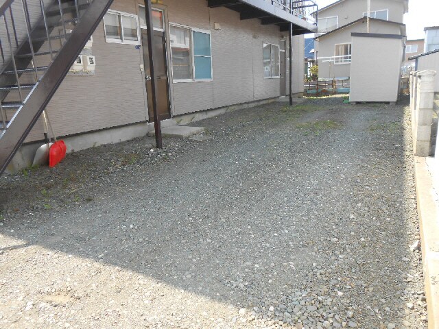 大西アパートの物件外観写真