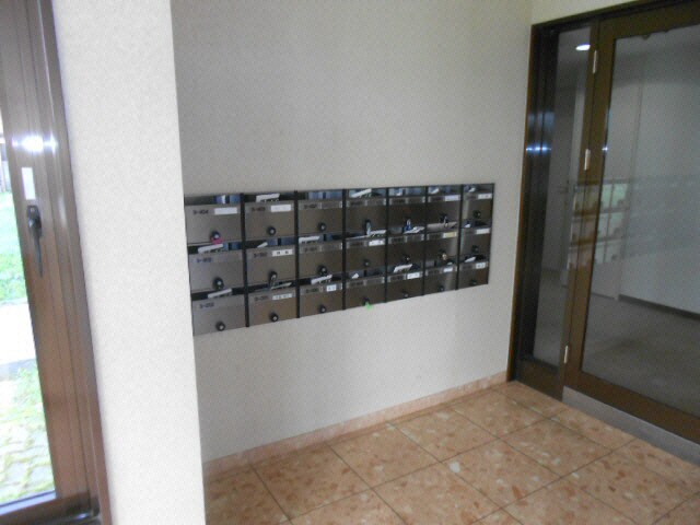 芦野マンション３号棟の物件外観写真