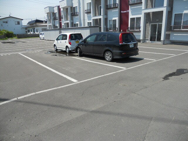 ＲＯＳＳＯ　Ｂ（ロッソビー）の物件外観写真