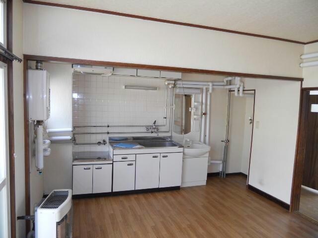 喜代丸ハイツの物件内観写真