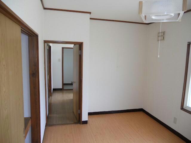 喜代丸ハイツの物件内観写真