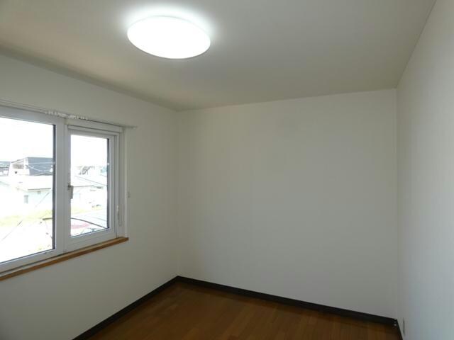 イシュタール鶴巣の物件内観写真