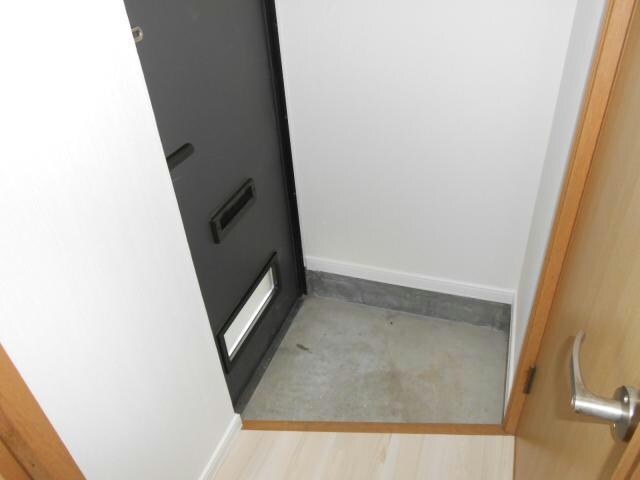 イシュタール鶴巣の物件内観写真