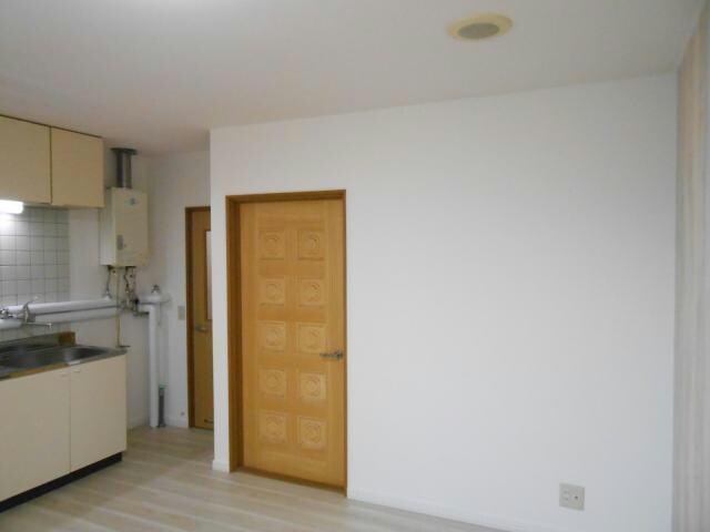 イシュタール鶴巣の物件内観写真