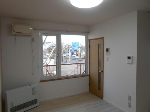 イシュタール鶴巣の物件内観写真