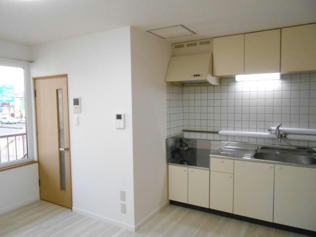 イシュタール鶴巣の物件内観写真