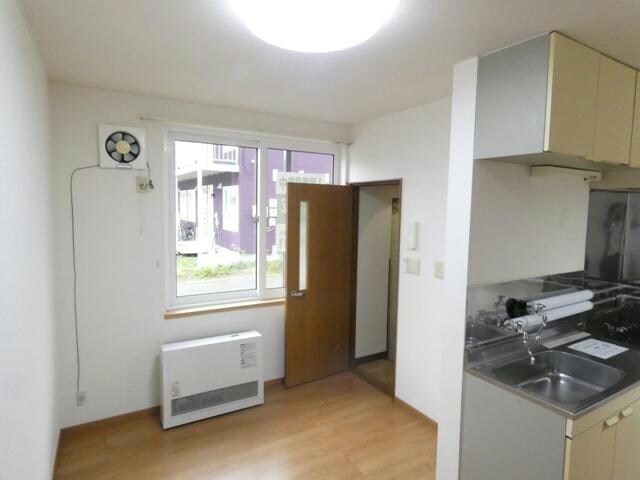 シップスシェリーの物件内観写真