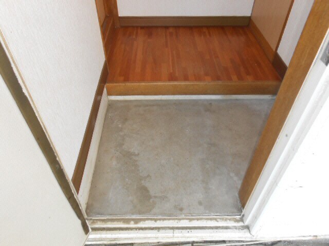 新開ハイツの物件内観写真