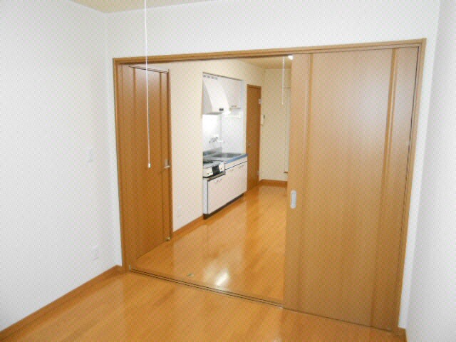 ロイヤルエステートＬの物件内観写真