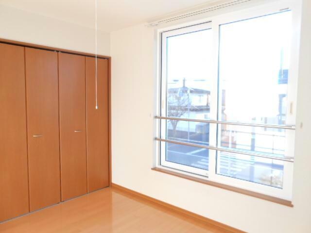 シャトレイ西青山Ⅱの物件内観写真