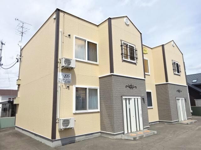 プードリエサクラの物件外観写真