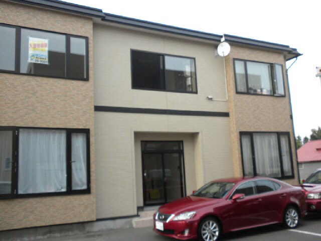 メゾンラポールの物件外観写真