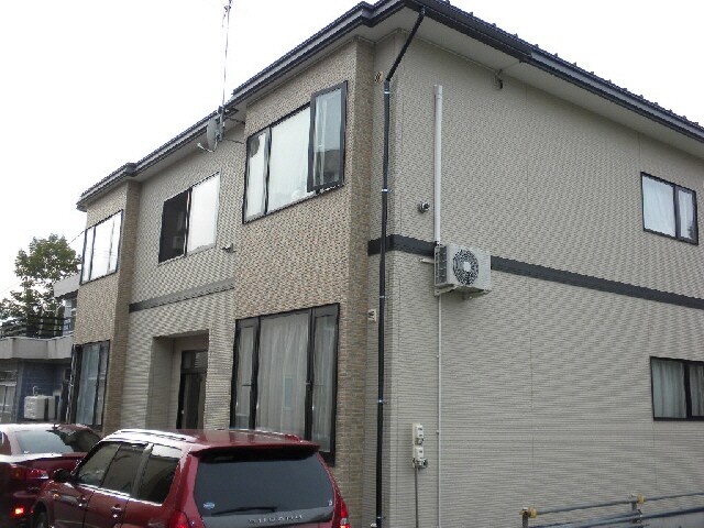 メゾンラポールの物件外観写真