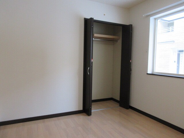 ラパーチェ緑ヶ丘の物件内観写真