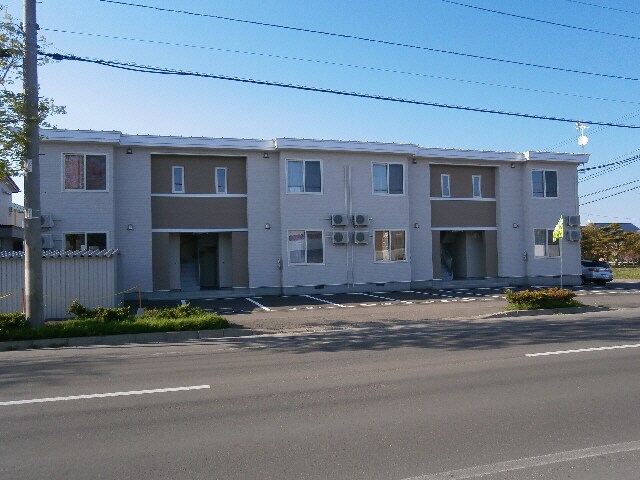 プレイス③の物件外観写真