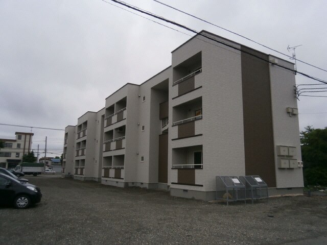 EstansiaⅢの物件外観写真