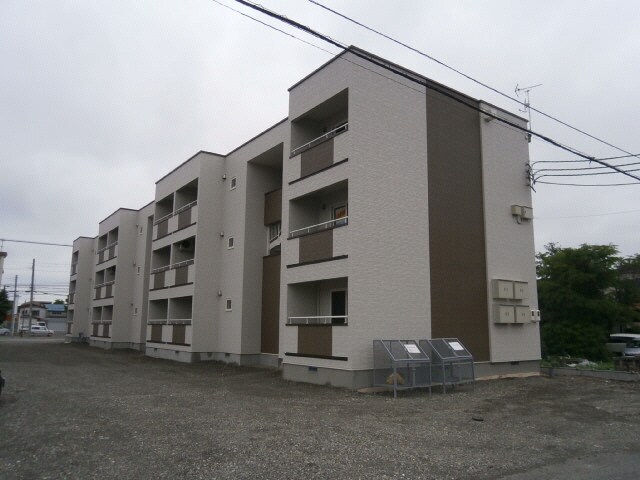 EstansiaⅢの物件外観写真