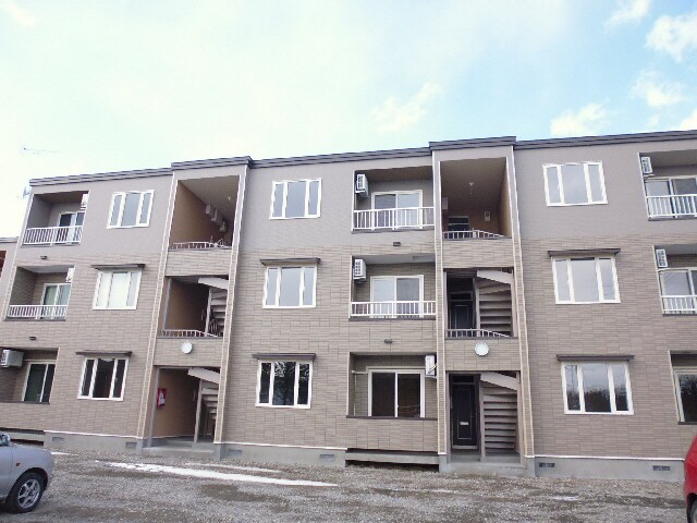 ステラⅠの物件外観写真