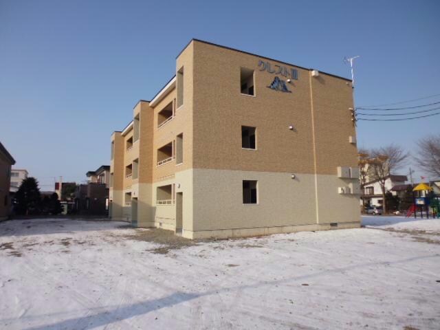 クレストⅢの物件外観写真