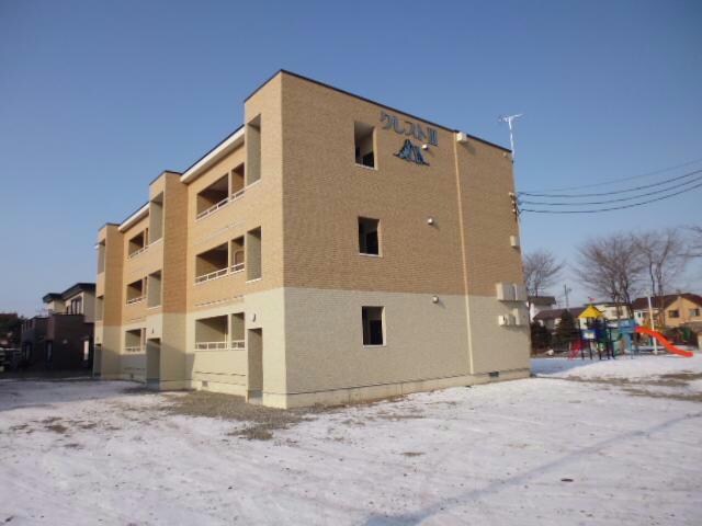 クレストⅢの物件外観写真