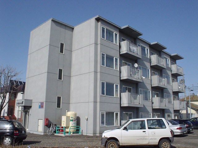 ラ・ポレール虹の物件外観写真