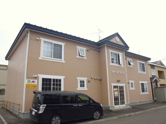 ラッキーストリッジⅢの物件外観写真