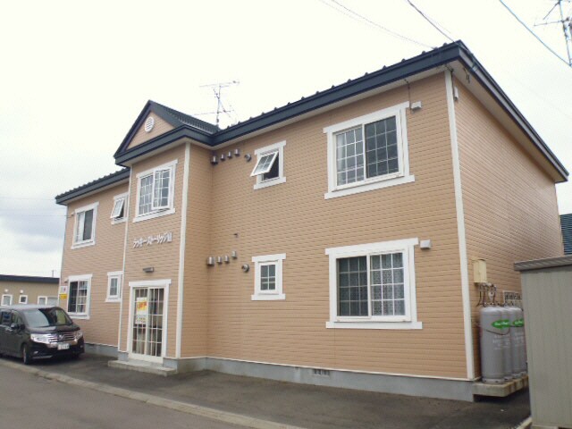 ラッキーストリッジⅢの物件外観写真