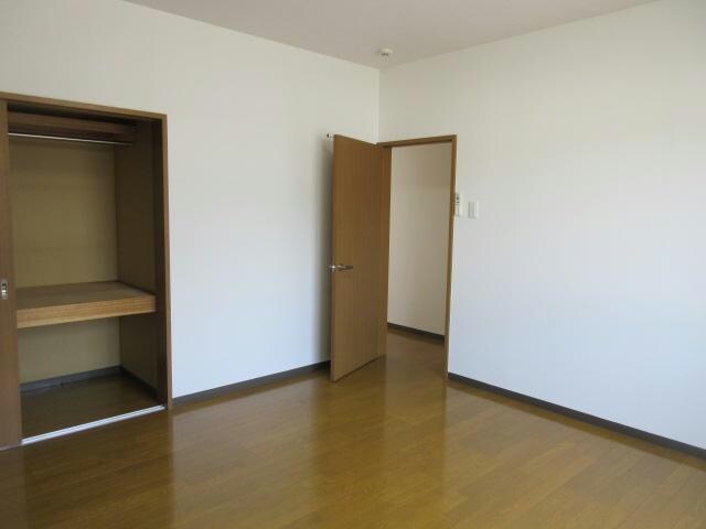 ラッキーストリッジⅢの物件内観写真