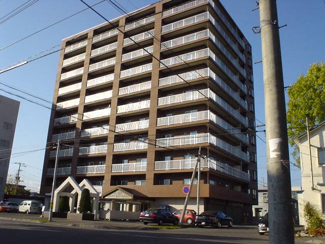 グランドール司の物件外観写真