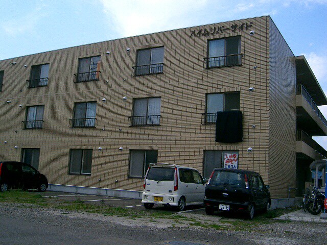 ハイムリバーサイドの物件外観写真