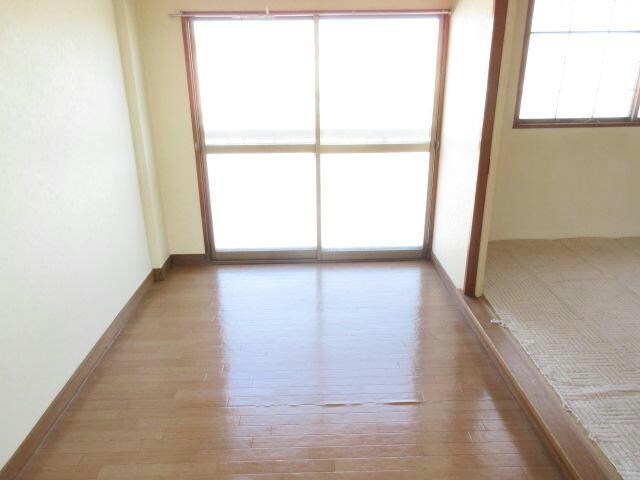 春日ハイツAの物件内観写真