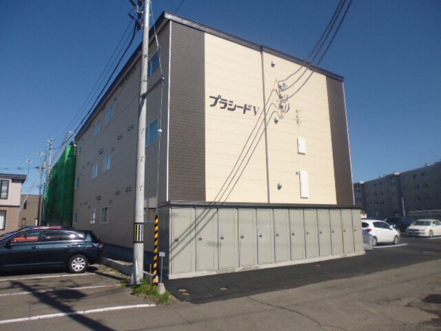 プラシードⅤの物件外観写真