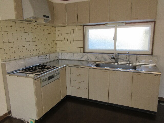 池田町貸家の物件内観写真