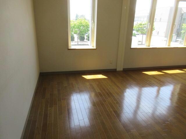 ラミアール弥生通の物件内観写真