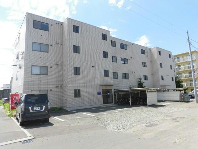 ファミールエステートの物件外観写真