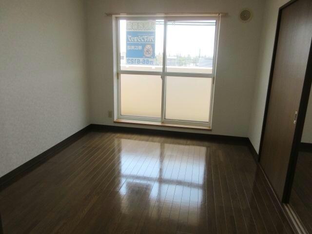 ファミールエステートの物件内観写真