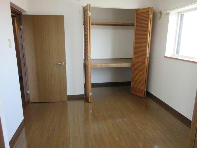 ファミールエステートの物件内観写真