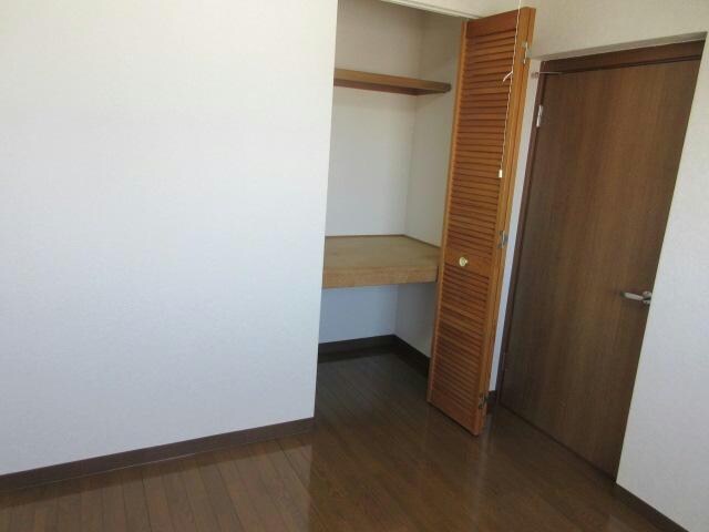 ファミールエステートの物件内観写真