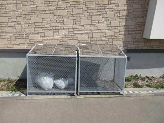 PETIE ROYALの物件内観写真