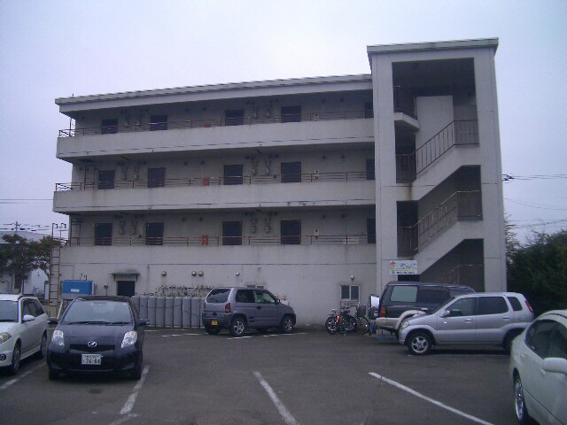 サンローゼの物件外観写真