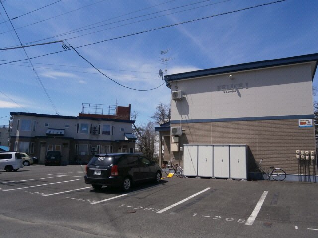 フェリーチェの物件外観写真