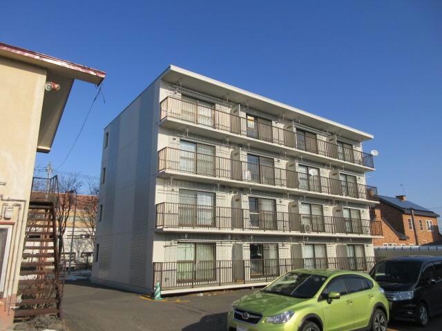 スプリングメゾンの物件外観写真