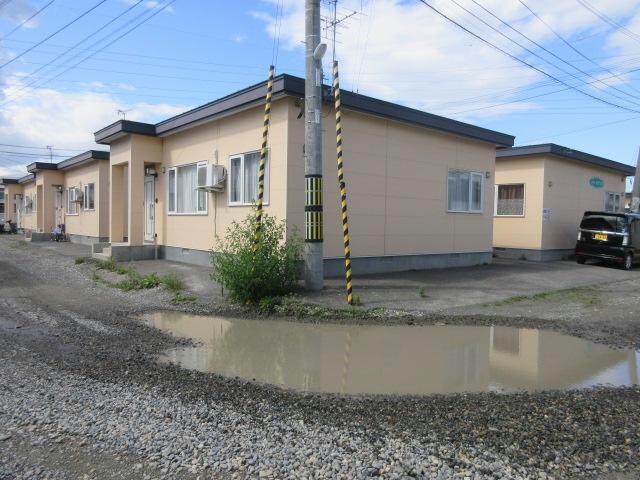 タウンオアシスの物件外観写真