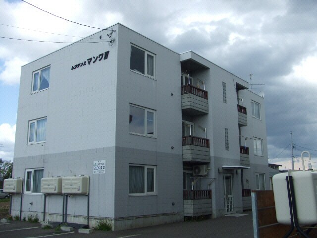 レジデンスマンワⅣの物件外観写真