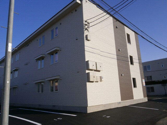 アベニール629の物件外観写真