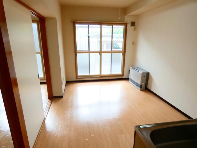 メゾンドール明星の物件内観写真