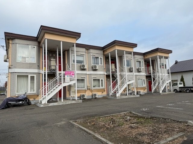 ブロードハイツⅡの物件外観写真