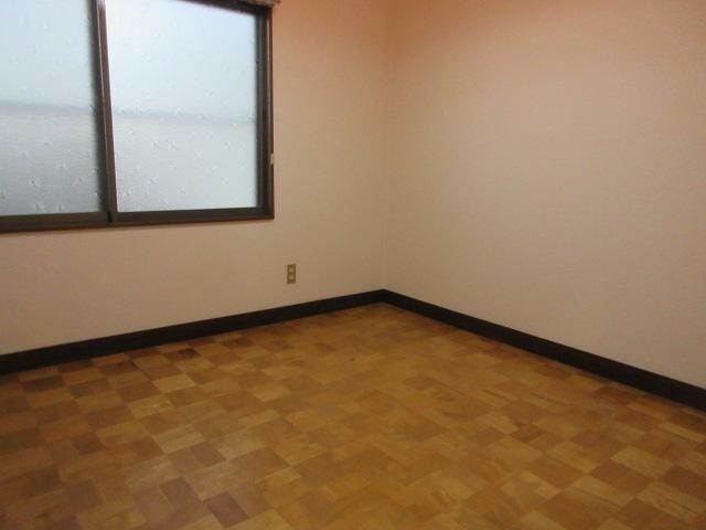 ロイヤルハイツの物件内観写真