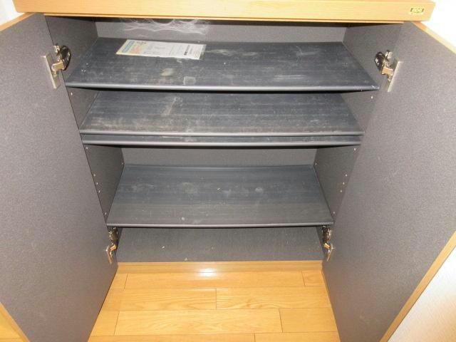 ラ・ポレール陸Bの物件内観写真